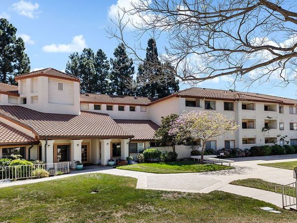 501 Palisades Drive, Unit 105, Pacific Palisades, CA 90272