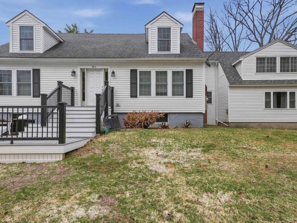 155 Court Street, Exeter, NH 03833