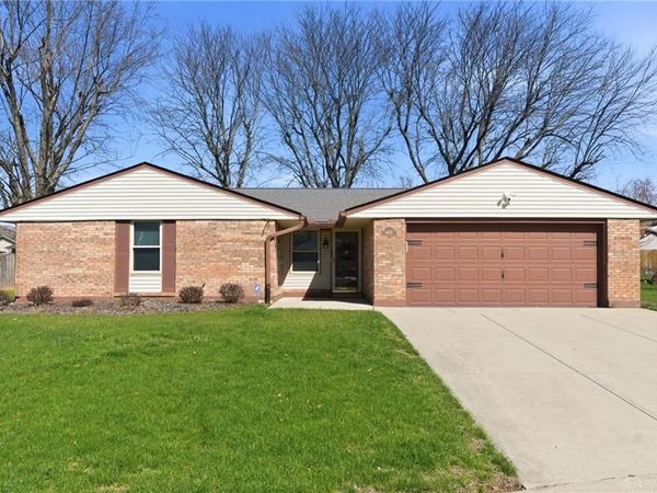 6630 Geen Lee Ct, Huber Heights, OH 45424