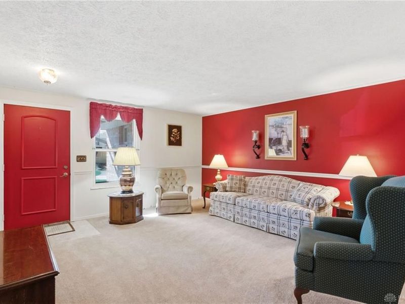 6630 Green Lee Court, Huber Heights, OH 45424 Photo 4