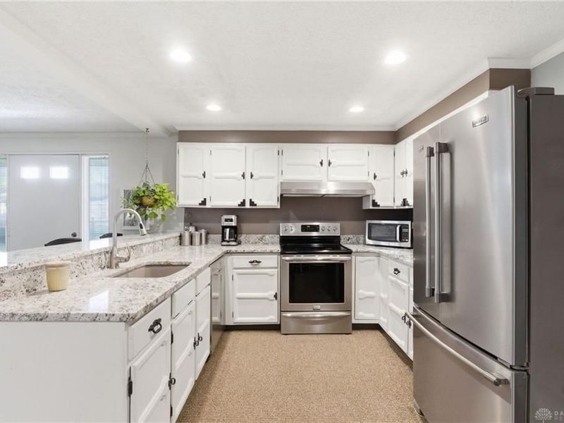 6630 Green Lee Court, Huber Heights, OH 45424 Photo 9