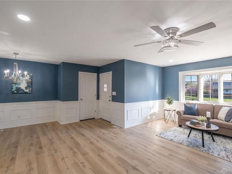 1030 Chateau Drive, Kettering, OH 45429 Photo 2