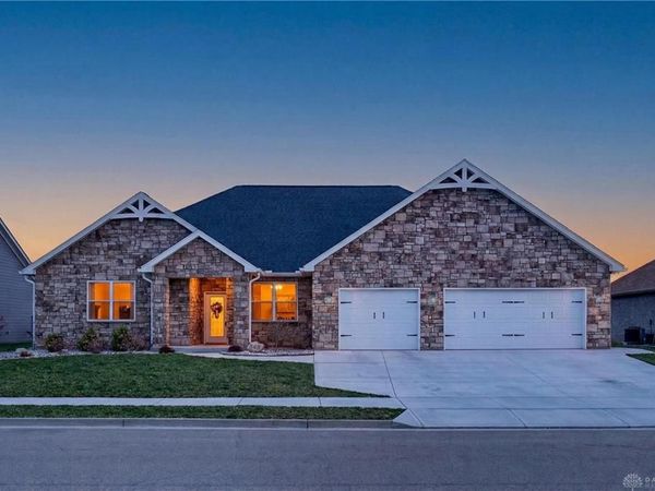 945 Rosenthal Drive, Troy, OH 45373