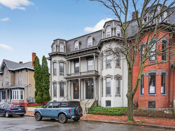 138 Pine Street, Unit 3, Portland, ME 04102