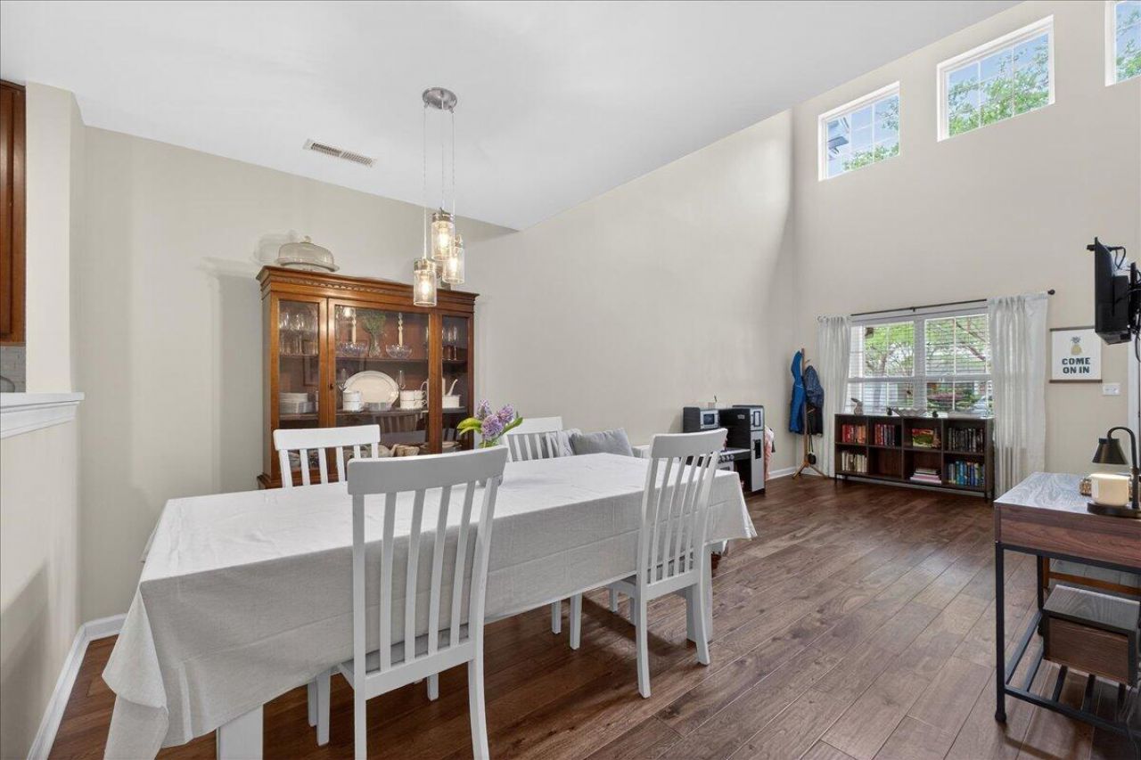 244 Larissa Drive Photo 10