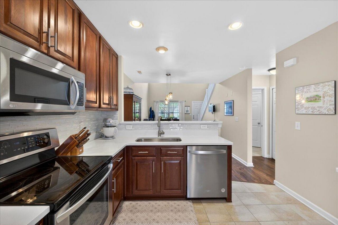 244 Larissa Drive Photo 13