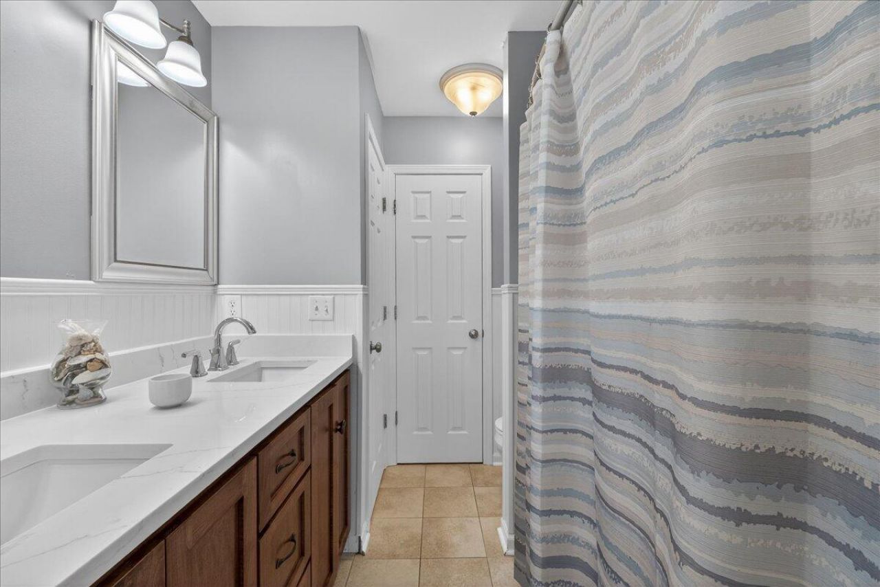 244 Larissa Drive Photo 19