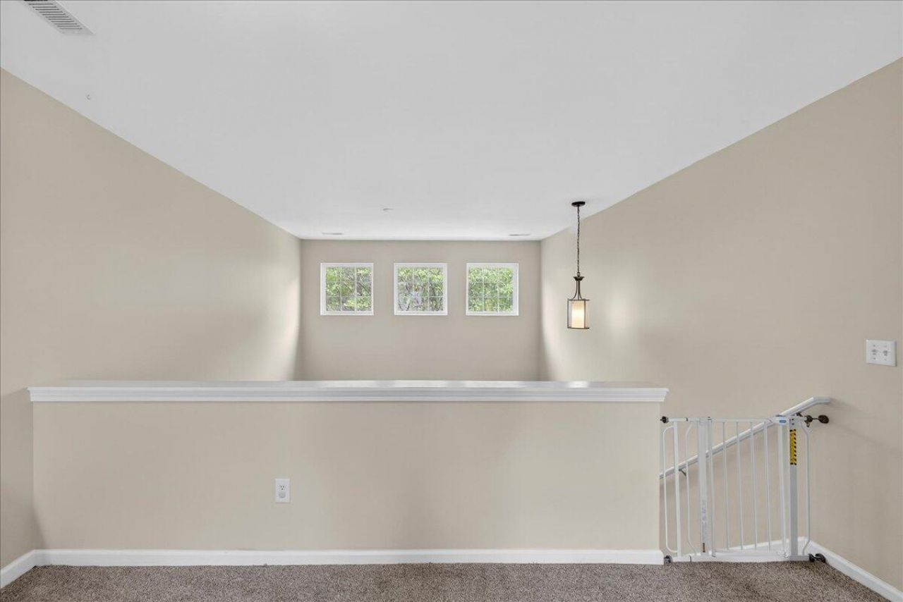 244 Larissa Drive Photo 22