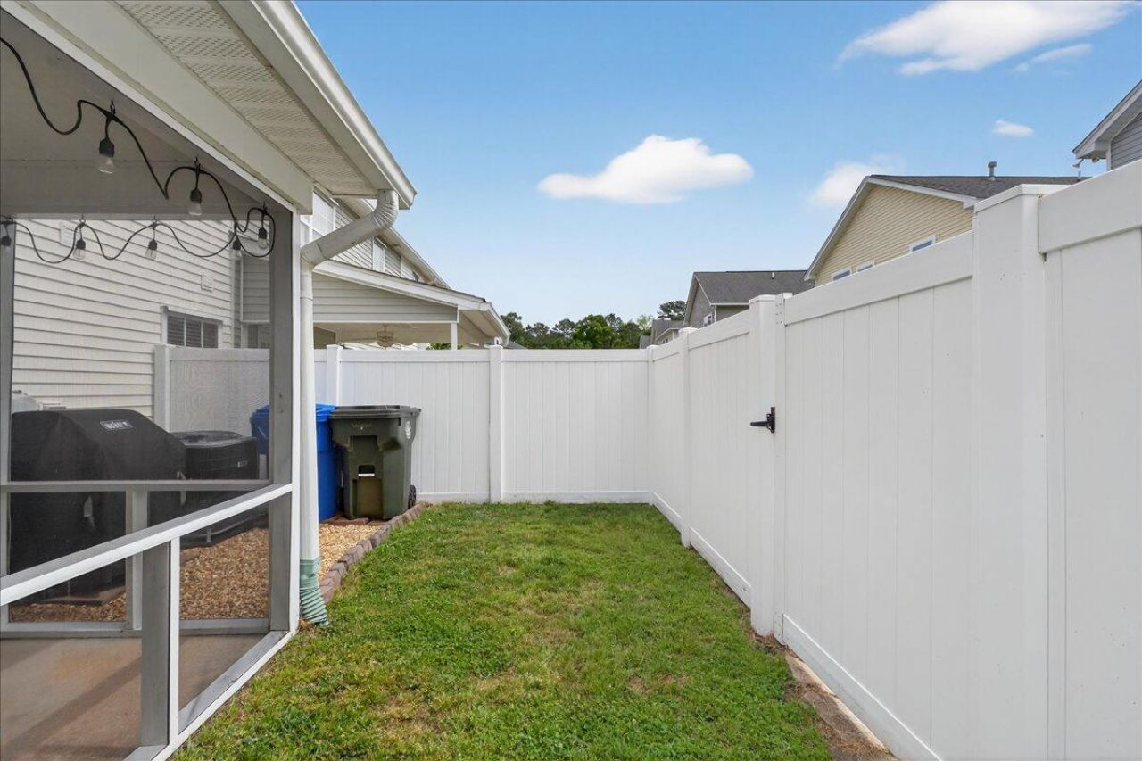 244 Larissa Drive Photo 33