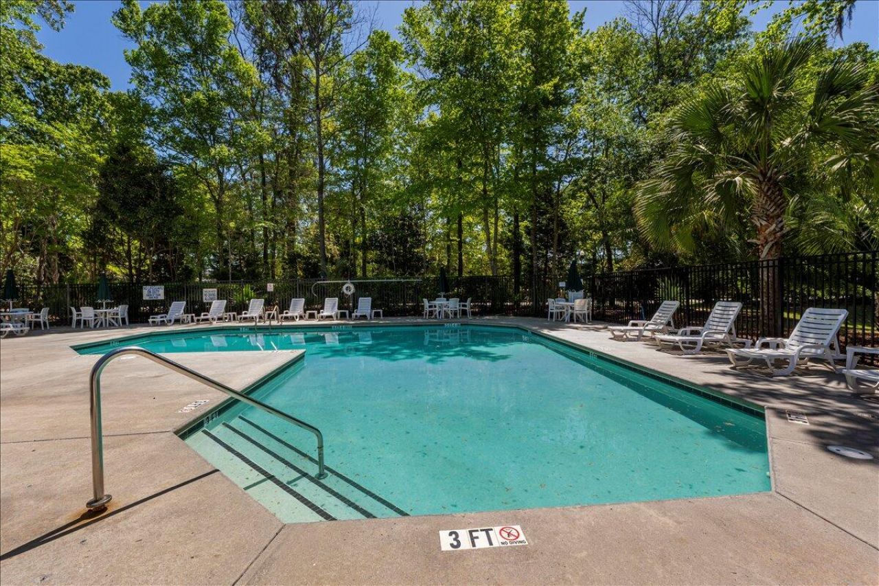 244 Larissa Drive Photo 43