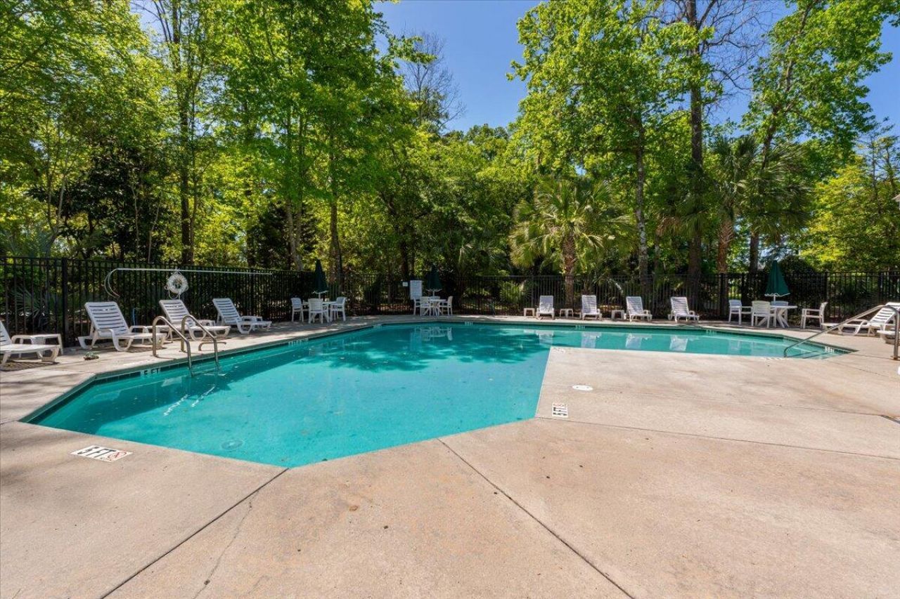 244 Larissa Drive Photo 44