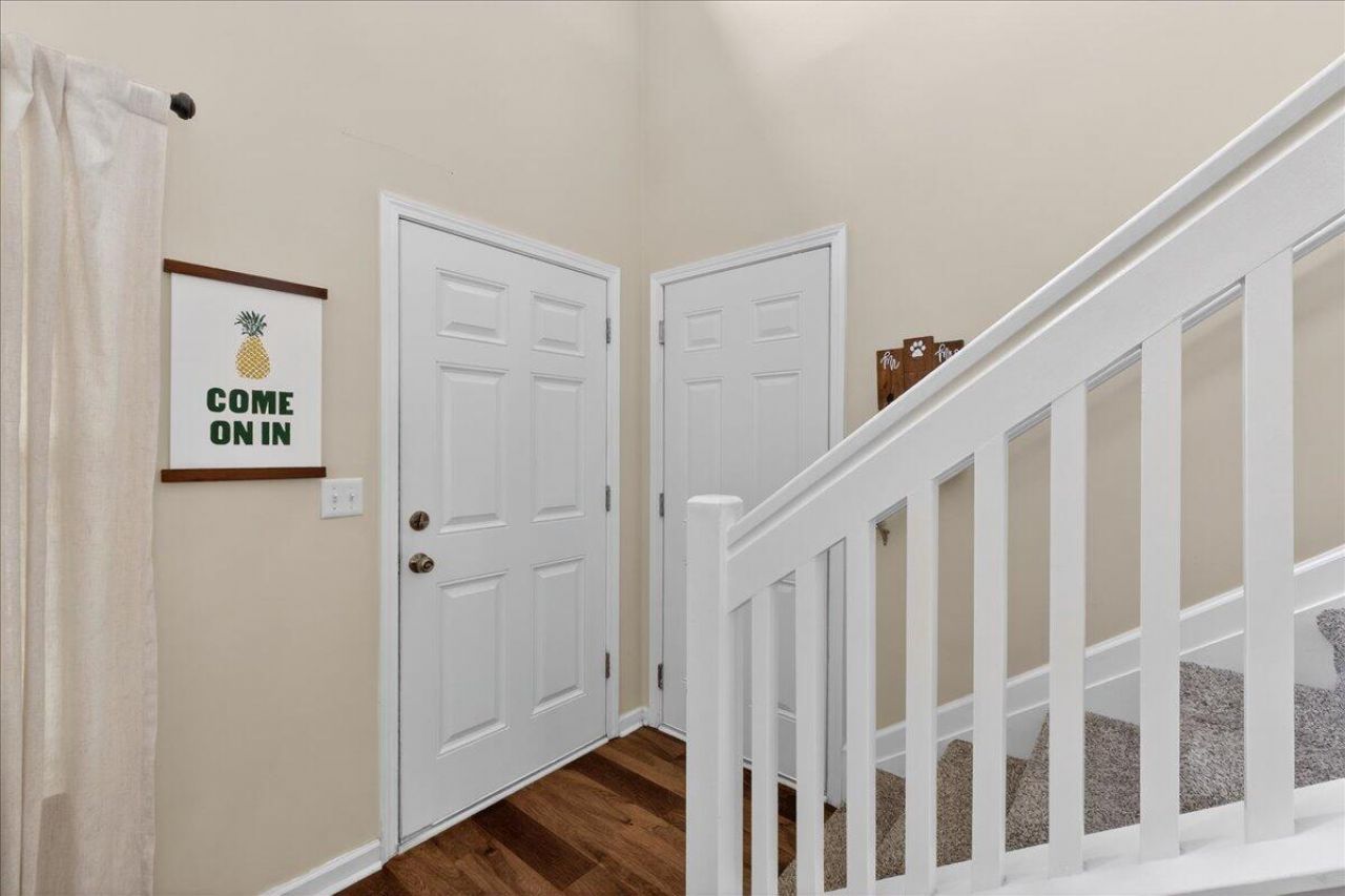 244 Larissa Drive Photo 5