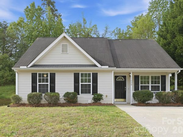 11026 Olde English Drive , Charlotte, NC 28216