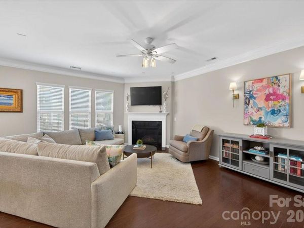 4350 Park South Station Boulevard, Charlotte, NC 28210