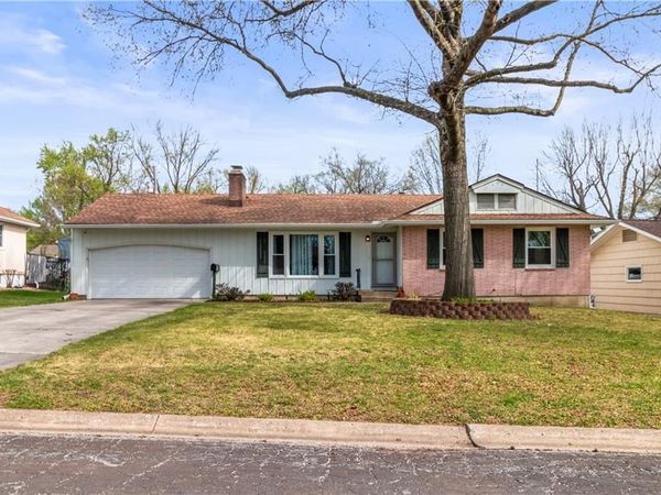 9804 E 79th Terrace, Raytown, MO 64138