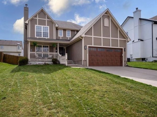 11336 N Summit Street, Kansas City, MO 64155