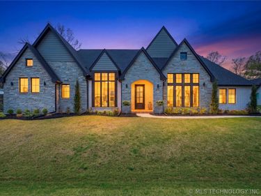 3128 W 115th Place S, Jenks, OK 74037