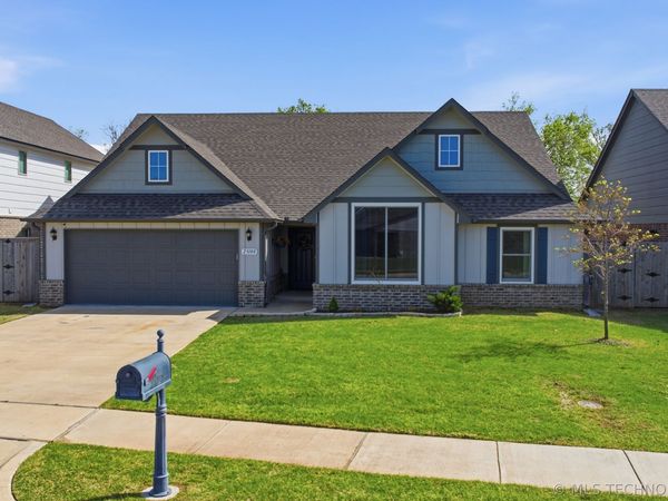 23108 E 102nd Place, Broken Arrow, OK 74014