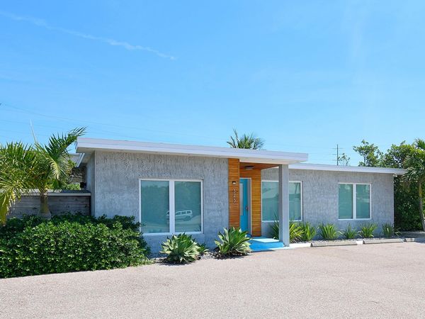 325 N Orlando Avenue , Cocoa Beach, FL 32931