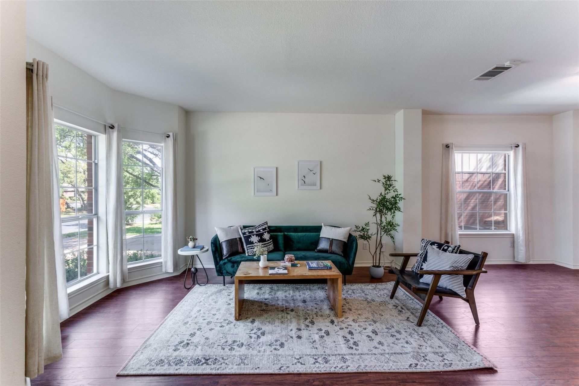 6605 Oasis Dr, Austin, TX 78749 Main Photo