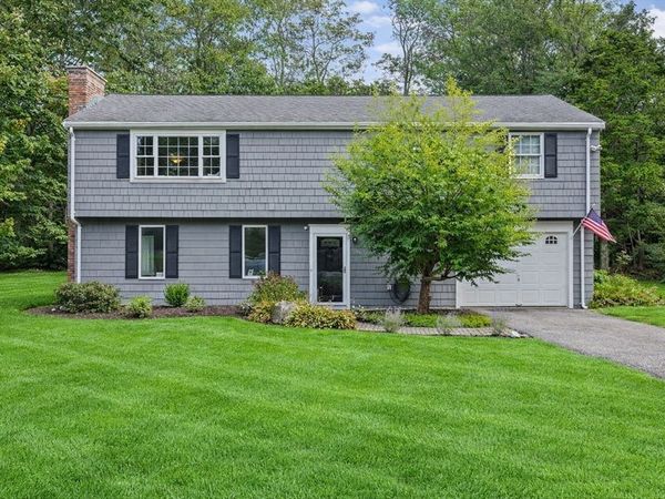 130 Winslow Cemetery Rd, Marshfield, MA 02050