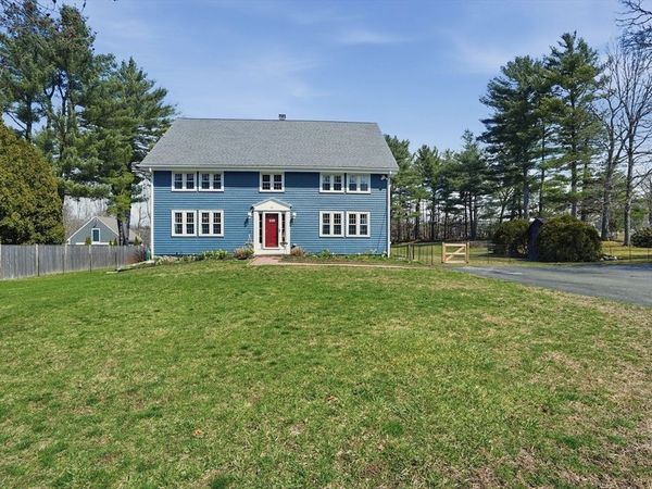 61 Main St, Hanover, MA 02339