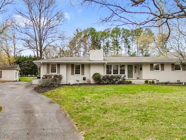 6909 Wooden Rail Lane, Summerfield, NC 27358