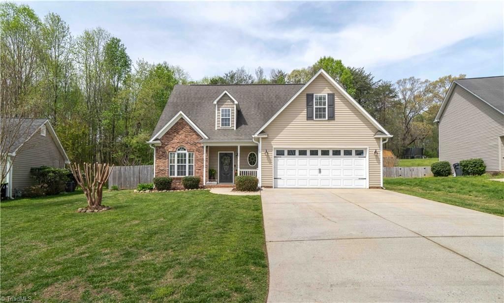 4638 Eagle Path, Winston-Salem, NC 27127 Main Photo