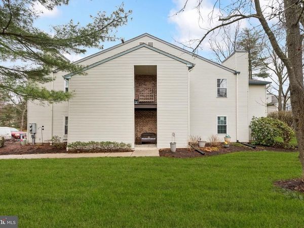 112 VILLAGE LANE, MOUNT LAUREL, NJ 08054