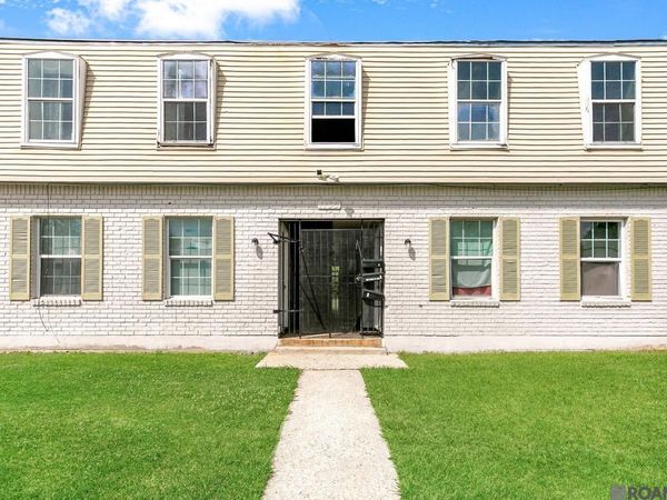1135 Monet Dr, Baton Rouge, LA 70806