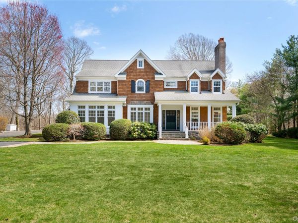 9 Old Field Road , Setauket, NY 11733