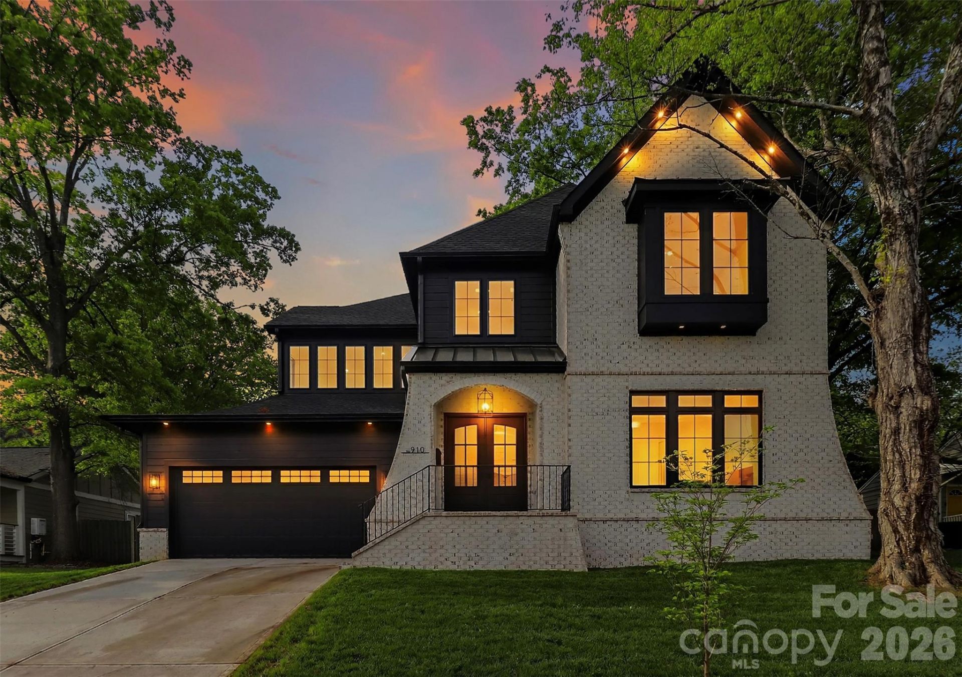 910 Everett Place, Charlotte, NC 28205 Main Photo