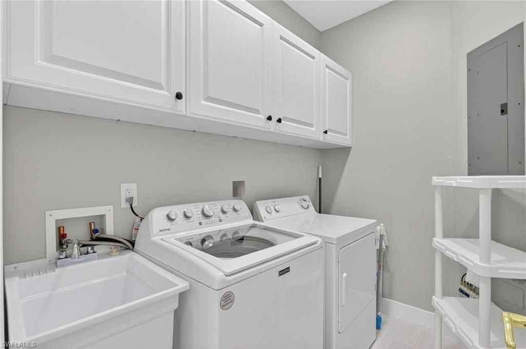 4655 Hawks Nest Way, Unit 202, Naples, FL 34114 Photo