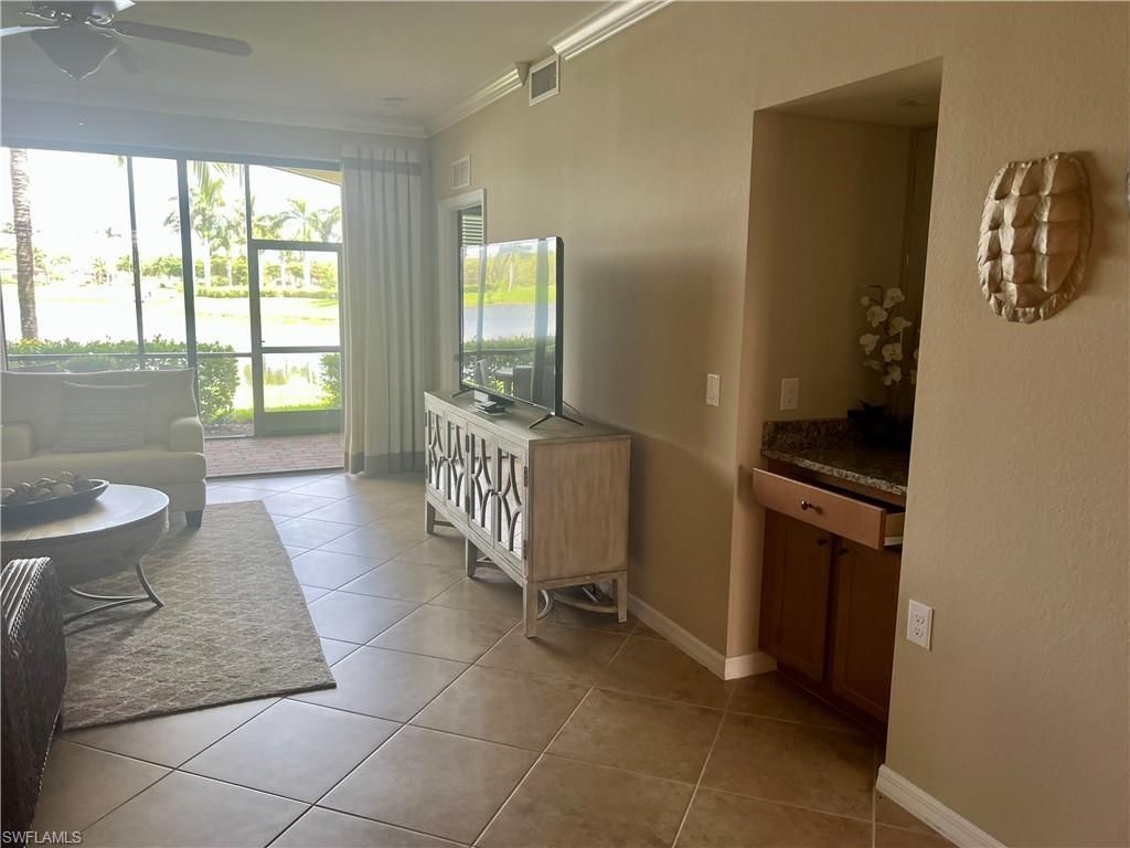 9509 Avellino Way, Unit 1815, Naples, FL 34113 Photo