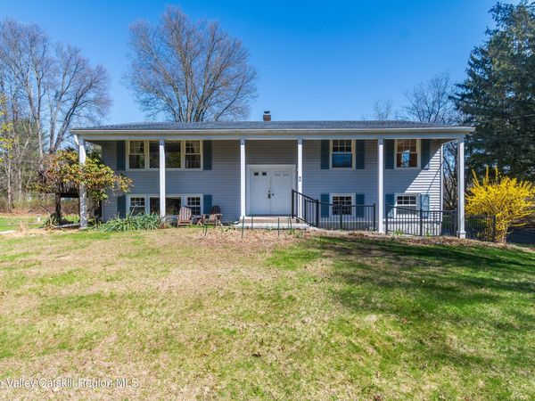 7 Lynn Place, New Paltz, NY 12561