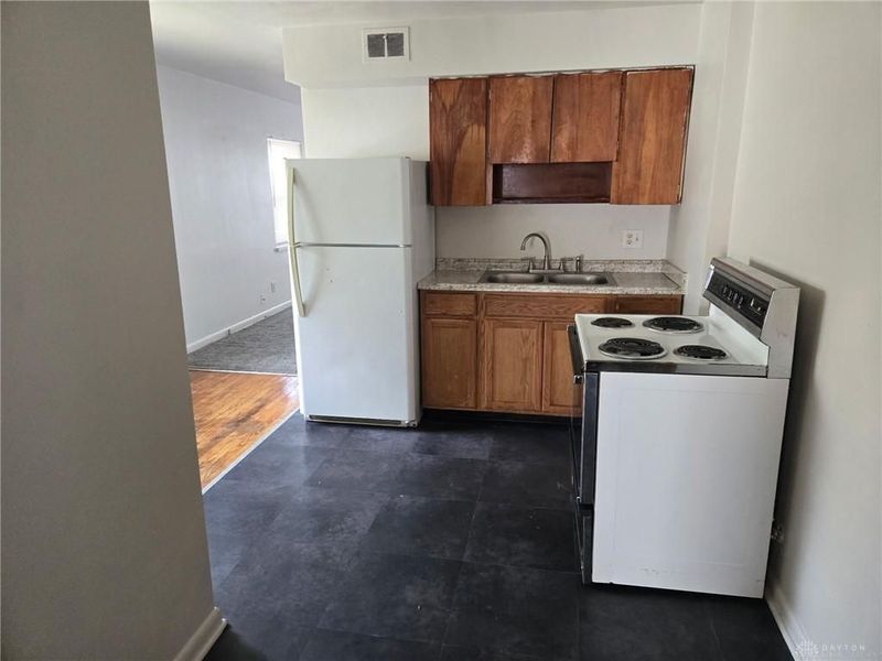 434 W Fairview Avenue, Dayton, OH 45405 Photo 13