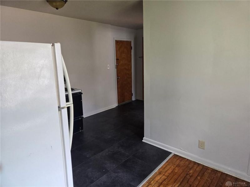 434 W Fairview Avenue, Dayton, OH 45405 Photo 14