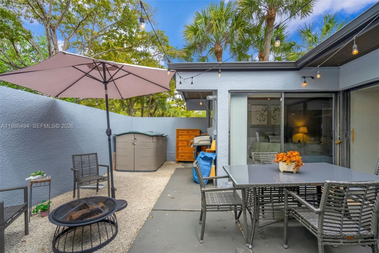 16341 Wood Walk , Miami Lakes, FL 33014 Photo