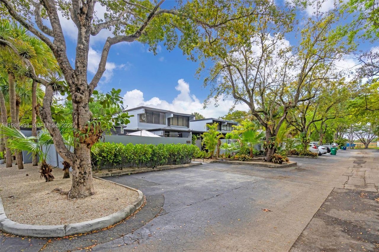 16341 Wood Walk , Miami Lakes, FL 33014 Photo