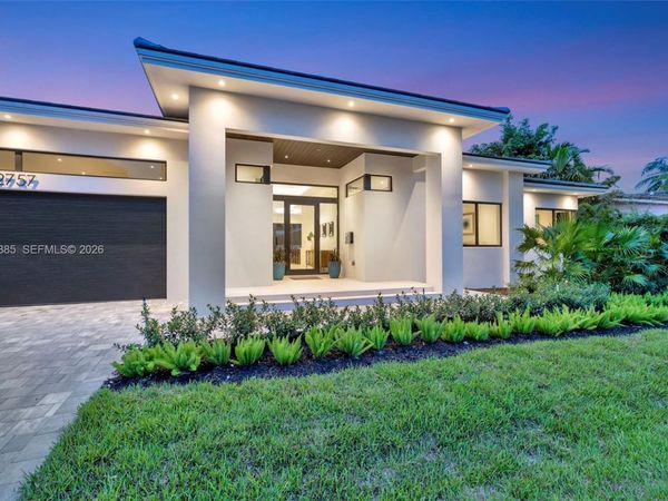 2757 NE 34 Street , Fort Lauderdale, FL 33306