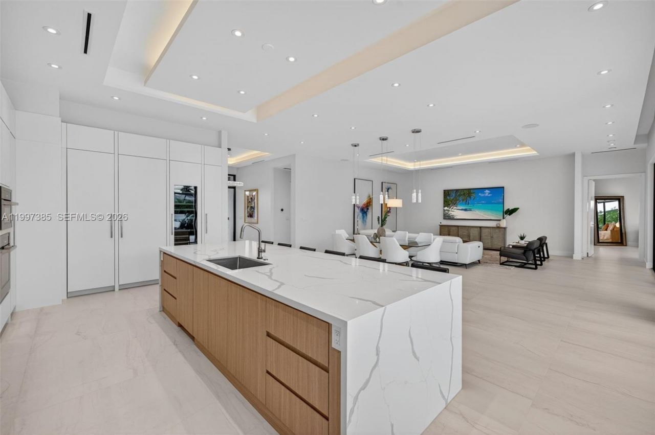 2757 NE 34 Street , Fort Lauderdale, FL 33306 Photo