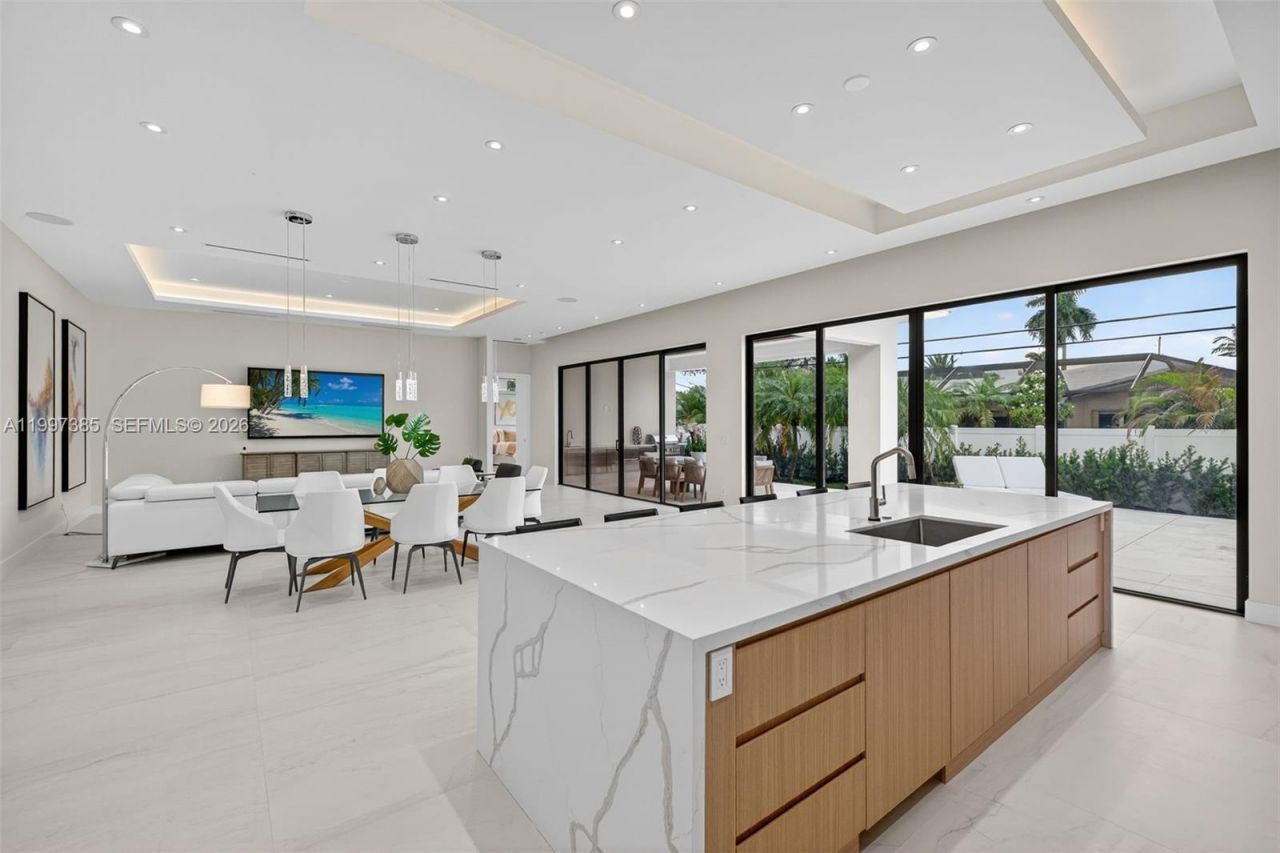 2757 NE 34 Street , Fort Lauderdale, FL 33306 Photo