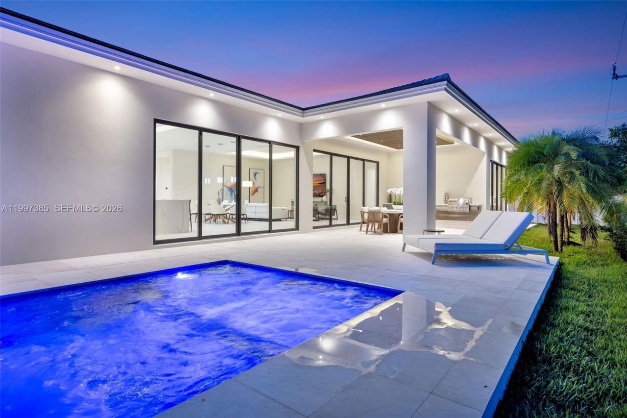 2757 NE 34 Street , Fort Lauderdale, FL 33306 Photo