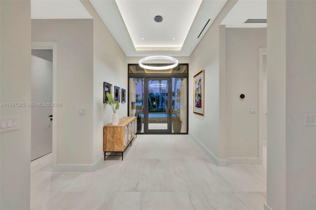 2757 NE 34 Street , Fort Lauderdale, FL 33306 Photo