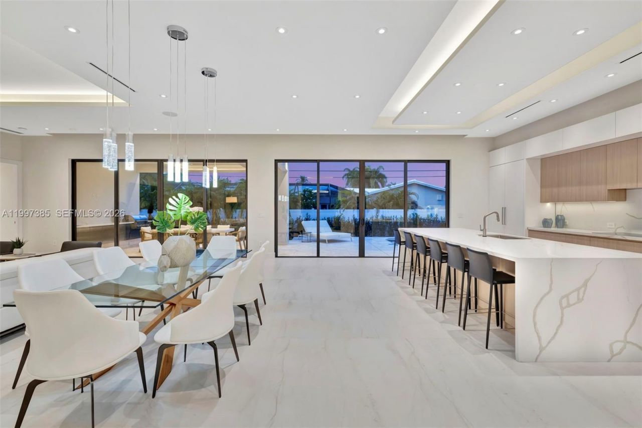 2757 NE 34 Street , Fort Lauderdale, FL 33306 Photo