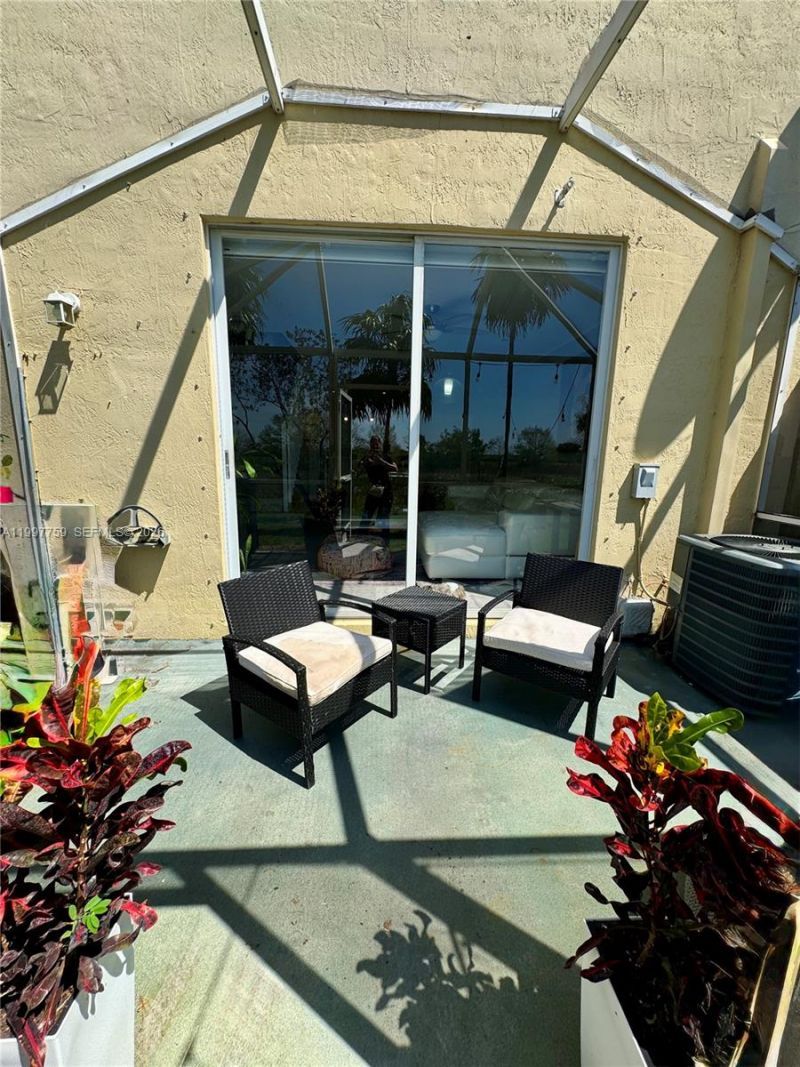 2469 Cordoba Bnd, Unit 2469, Weston, FL 33327 Photo
