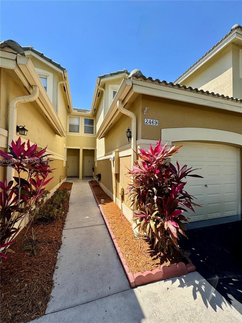 2469 Cordoba Bnd, Unit 2469, Weston, FL 33327 Photo