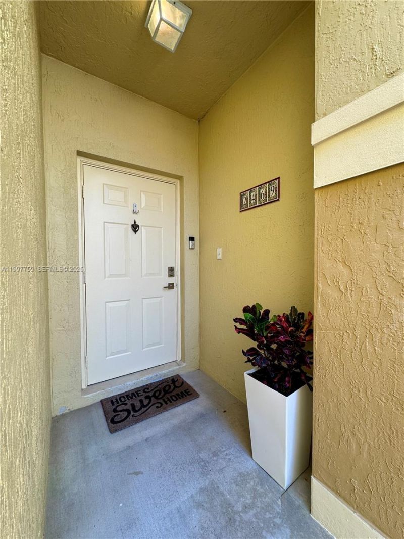 2469 Cordoba Bnd, Unit 2469, Weston, FL 33327 Photo