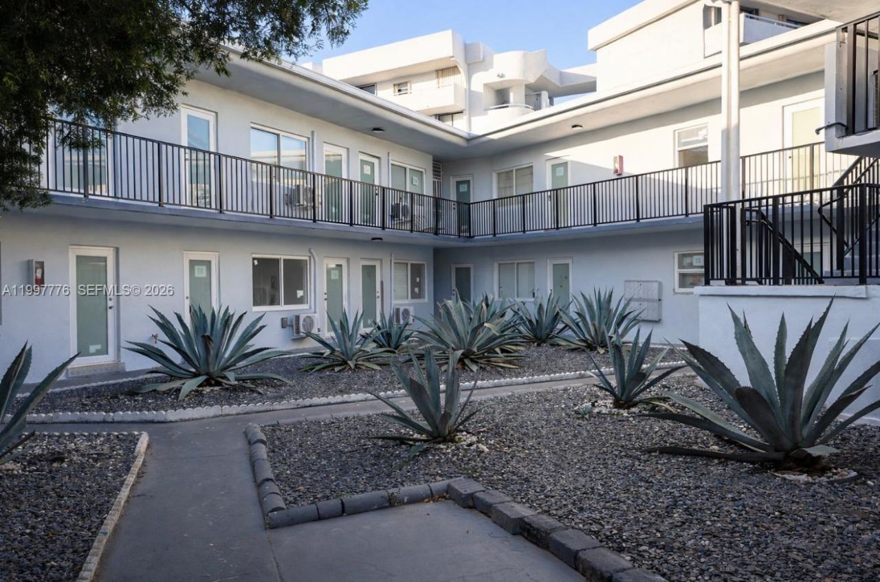 7271 Gary Ave, Unit 26, Miami Beach, FL 33141 Photo