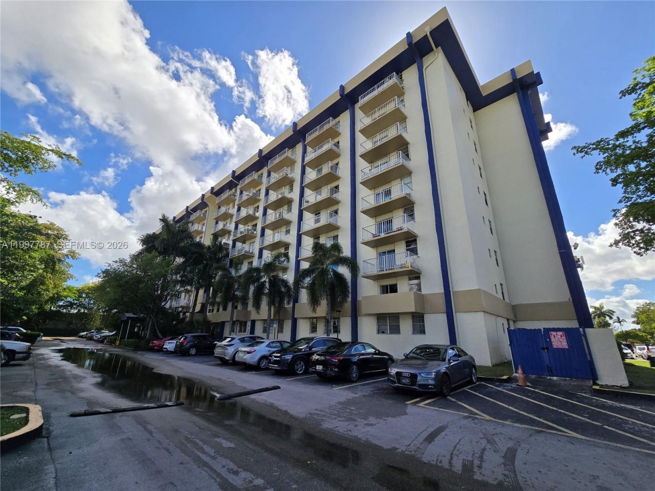 4550 NW 9th St, Unit 304E, Miami, FL 33126 Photo